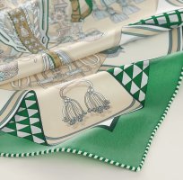 bouquets-sellier-scarf-70--982842S 05-detail-wm-5-0-0-800-800_g.jpg