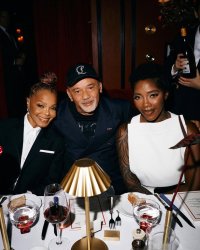 janetjackson_25843a4a7f944bd39cec1f2a0119cfc8.jpg