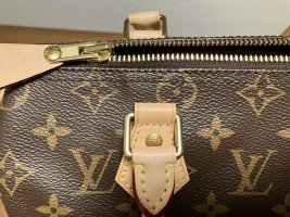 zipper detail2.jpg
