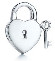lock_key_charm.jpg