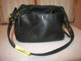 LegacyLeatherHobo9058_Before_002.webp