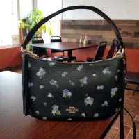 sutton floral crossbody 20220319_131435.webp