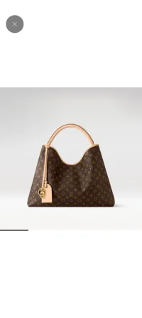 Screenshot_20250620_011742_Louis Vuitton.webp