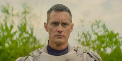 Alex-ScreenRant-Murderbot-062825-6.webp
