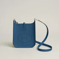evelyne-16-sellier-bag--087080CKP5-front-wm-1-0-0-800-800_g.jpg.webp