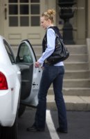 gallery_main-nicolekidman-sundayrose-baby-bump-photos-03122009-32[1].jpg