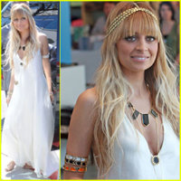 nicole-richie-house-of-harlow.jpg