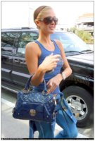 parishilton1.jpg