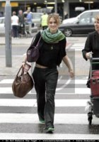 Keira Knightley @ Heathrow 1 (3).jpg