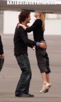 Kate Bosworth meets Orlando Bloom @ Airport 1 (2).jpg