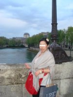 roseline in paris1.JPG