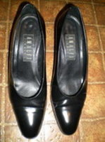 Amalfi Black Pumps.jpg