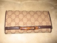 BagsNmoreBags 080.jpg