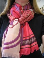 Carre en Carre stole framboise x.jpg