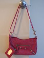 Balenciaga - 2010 Giant Hip - Sorbet - as a shoulder bag.JPG Balenciaga - 2010 Giant Hip - Sorbet - as a shoulder bag.JPG