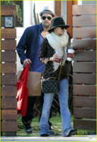 nicole-richie-joel-madden-go-jewelry-shopping-03.jpg