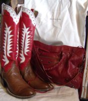 Boots-'n'-Bags-Rouge1.jpg