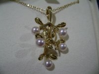 Mikimoto Olive YG Pendant.jpg