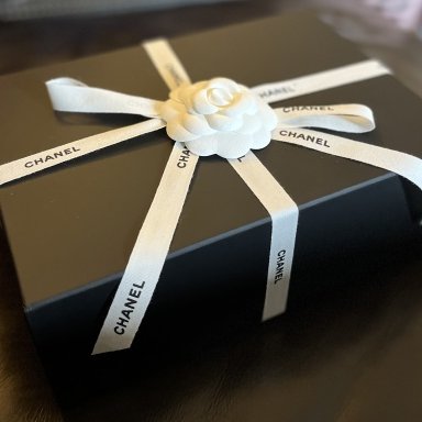chanel gift wrap