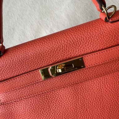 Do you think Rose Texas bag… is hard to carry ?