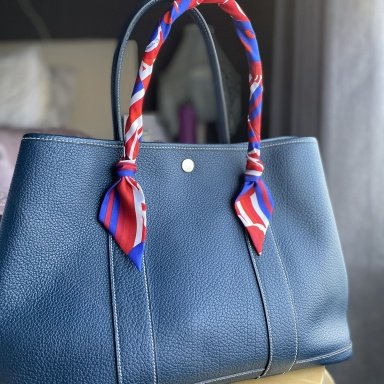 What type of leather is used in bags like Chanel, Hermes and Louis Vuitton ( LV)? - Quora