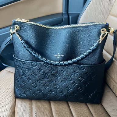 My Louis Vuitton Pochette Metis - The Reluctant Blogger
