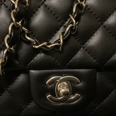 10 HOUR FLIGHT - WHAT I PACK - Chanel XXL Flap Bag 