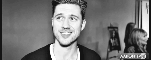 tumblr_mm56o5SaGT1r3t1obo2_500.gif