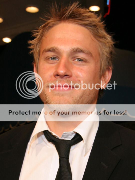 charlie-hunnam-0.jpg
