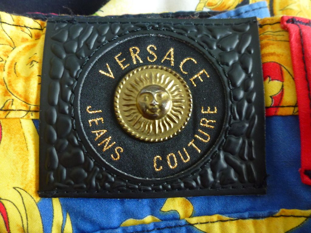 versacejeans6.jpg