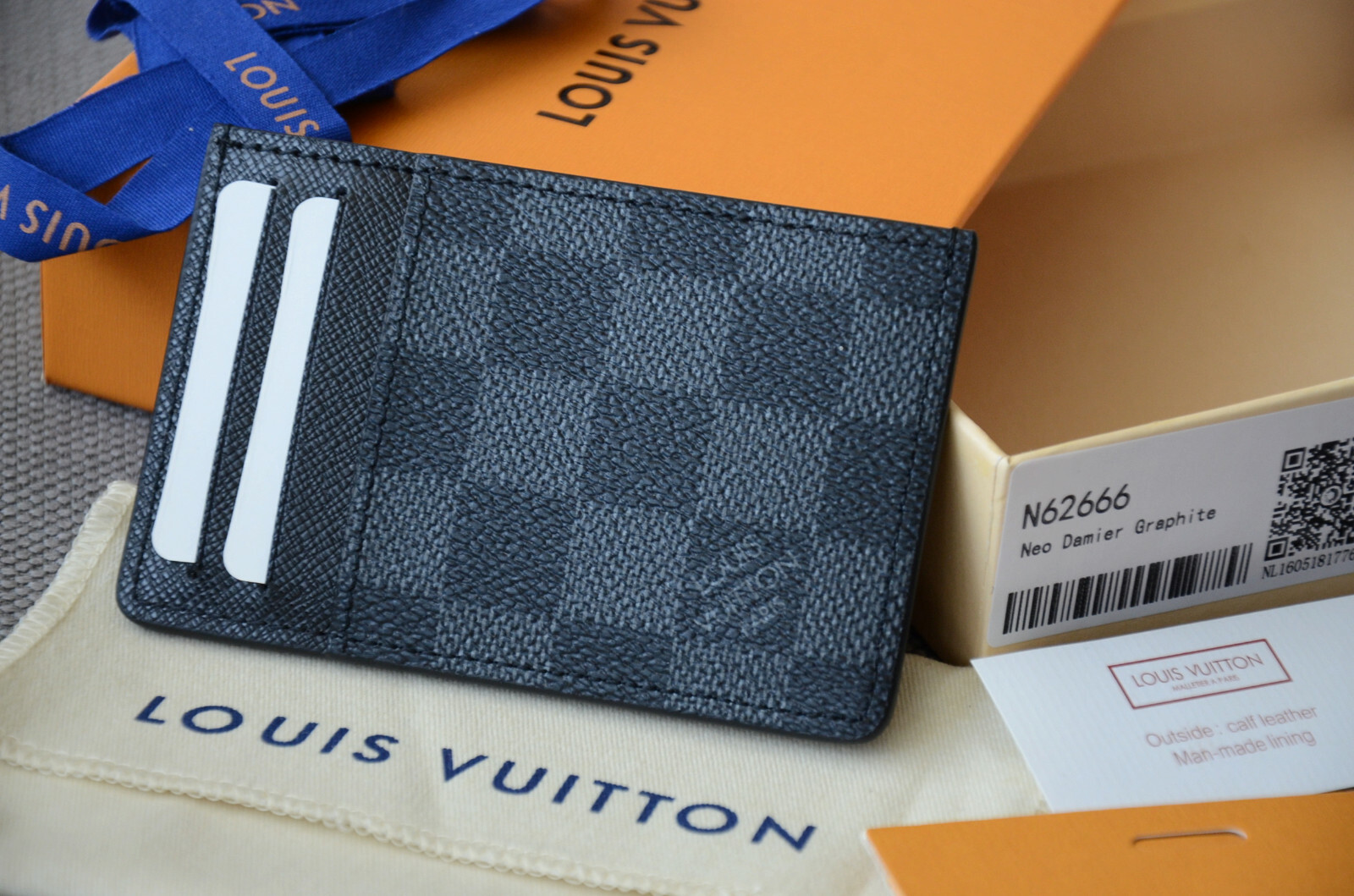 Shop Louis Vuitton Neo card holder (N62666, M60166) by