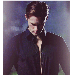 tumblr_mpn70v1WOL1r313iio3_r1_250.gif