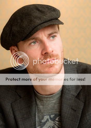 tumblr_lxh0k8ShHb1qku97lo2_400.jpg