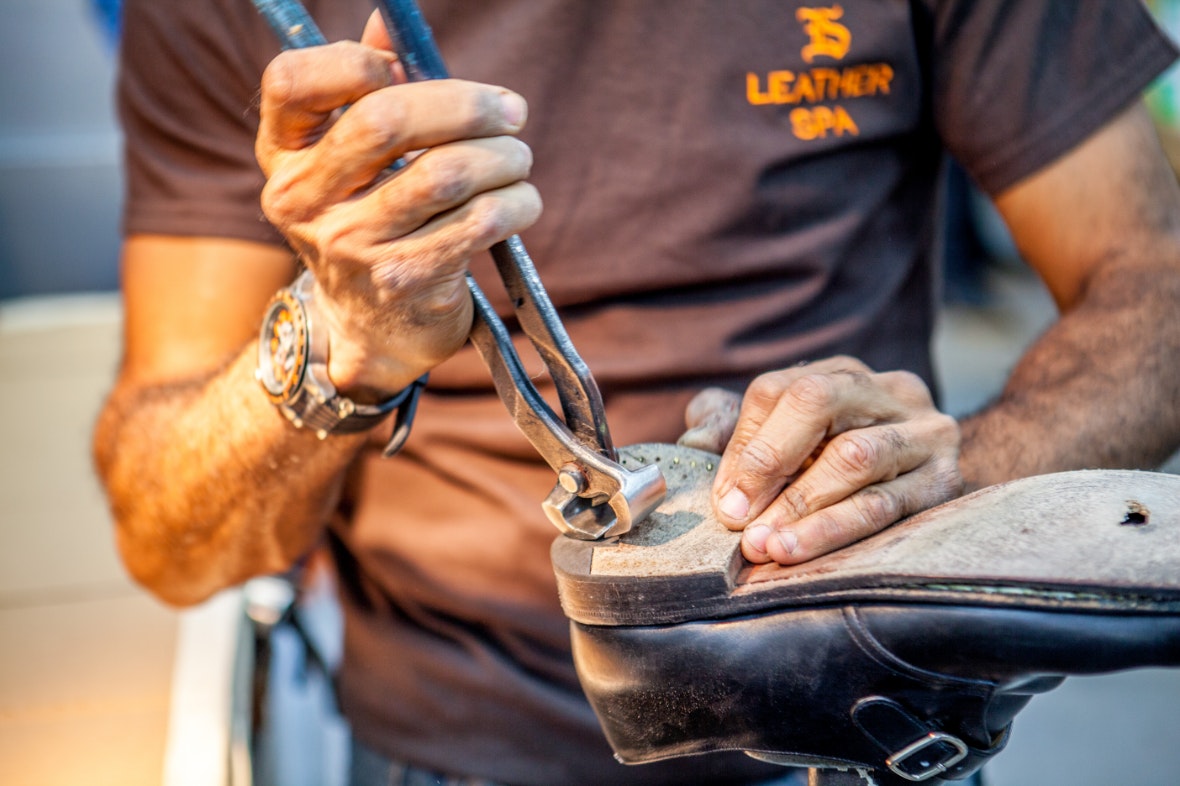 leatherspa.com