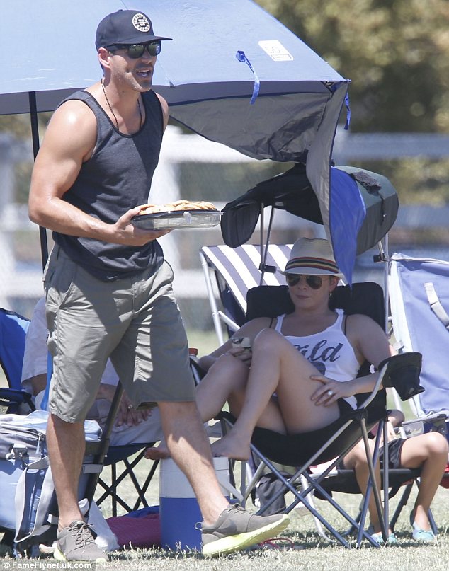 article-0-1BAF5262000005DC-175_634x807.jpg