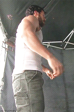 tumblr_mw2lilz6RT1rei3gfo2_r1_250.gif