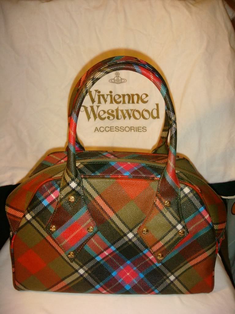 Is this Vivienne Westwood bag real or fake? : r/viviennewestwood