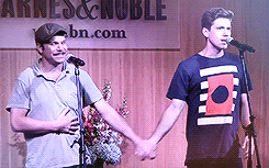 tumblr_mrjyrfNaLx1qcj6rgo6_250.gif