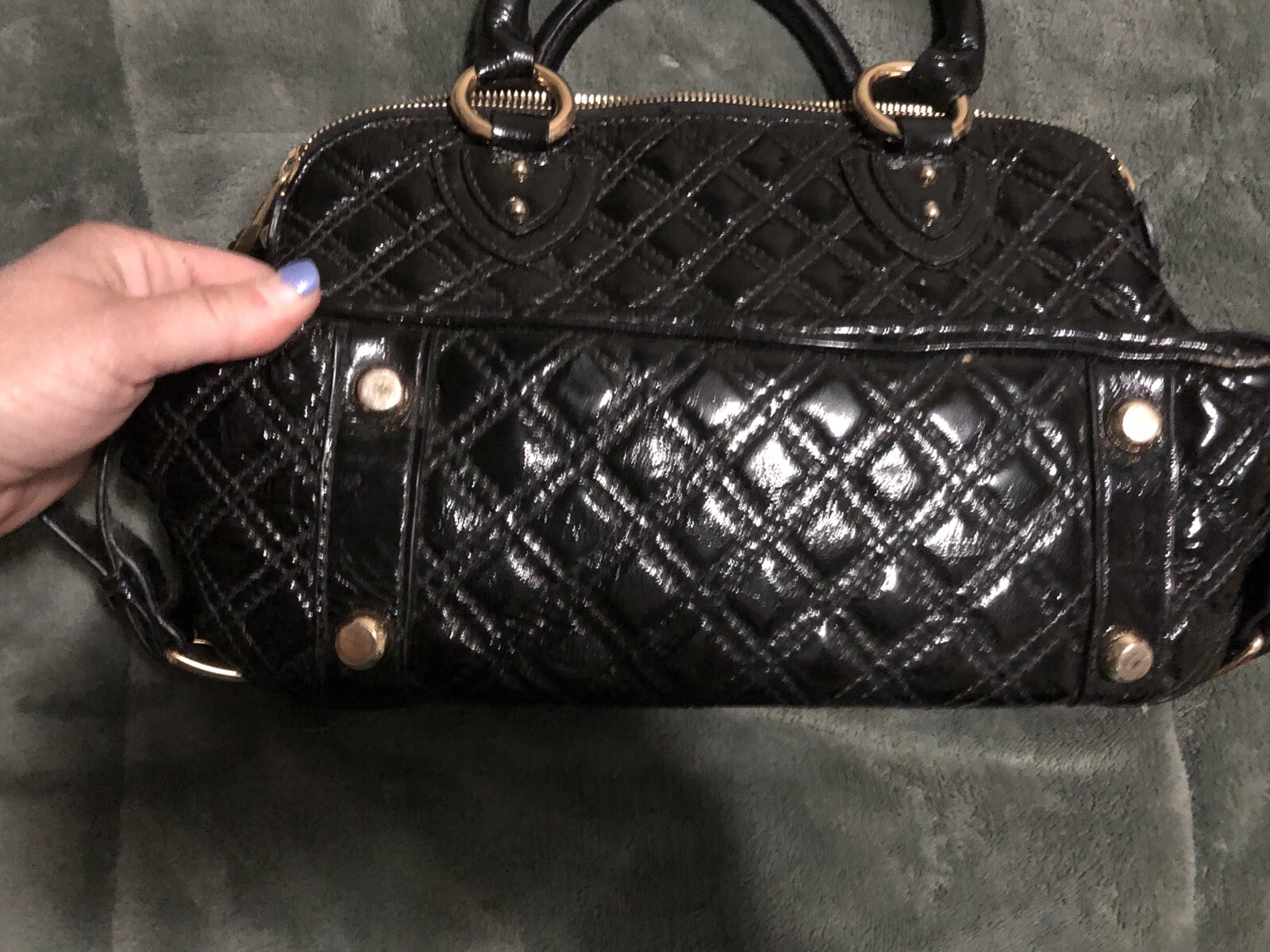 IS YKK ZIPS FAKE??  What's in my Marc Jacobs Snapshot Bag 