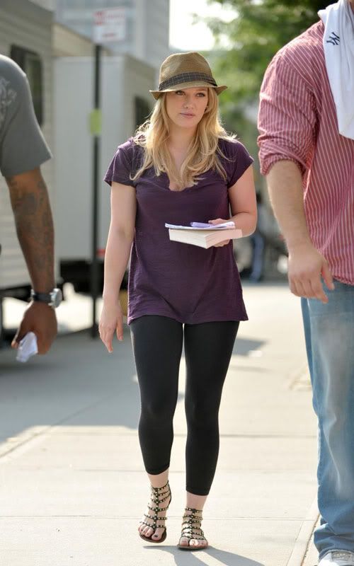 hilary-duff-839-6.jpg