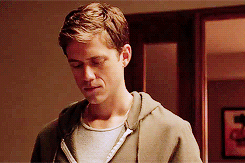 tumblr_mhu7fqL7gt1qccmi6o3_250.gif