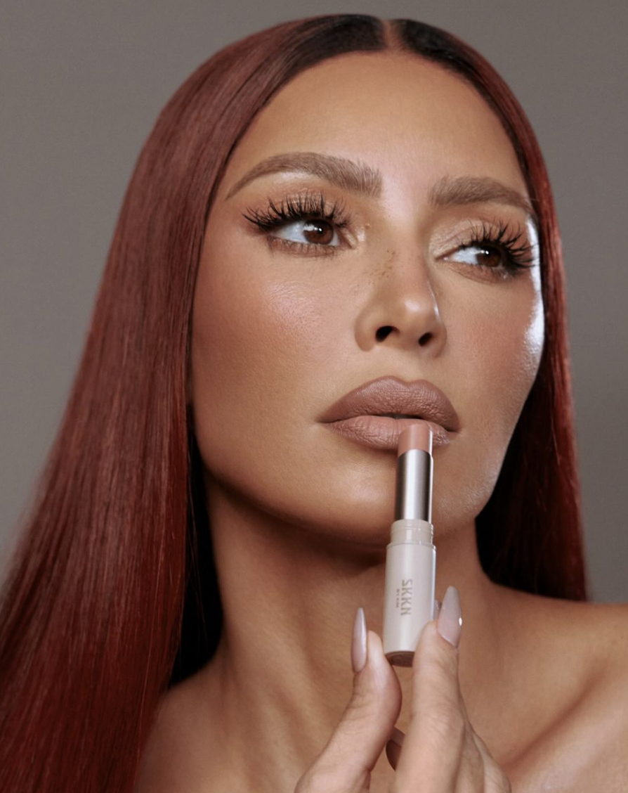 kim-kardashian-red-hair-671c0f813d575.png