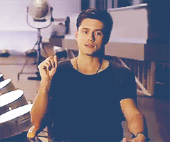 tumblr_mio3b3SZ6O1qcj6rgo2_250.gif