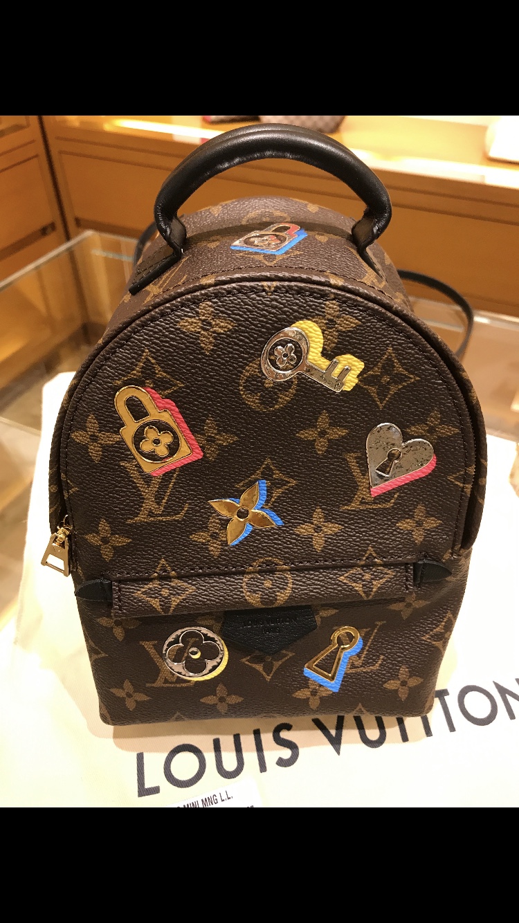 After months of searching, I finally found my Palm Springs PM 🥰 :  r/Louisvuitton