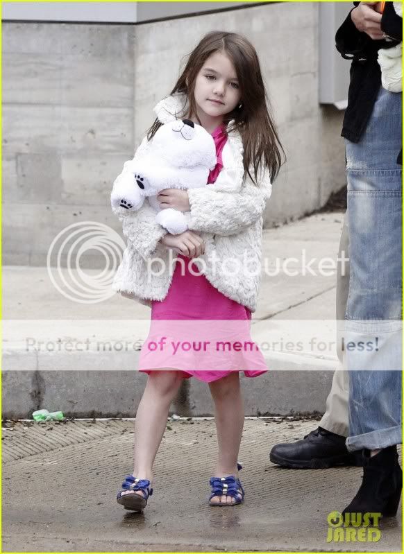 katie-holmes-suri-ice-cream-13.jpg