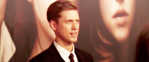 tumblr_mf1w7qIbGq1qcj6rgo2_r1_500.gif
