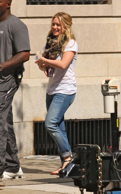 hilary-duff-8249-3.jpg