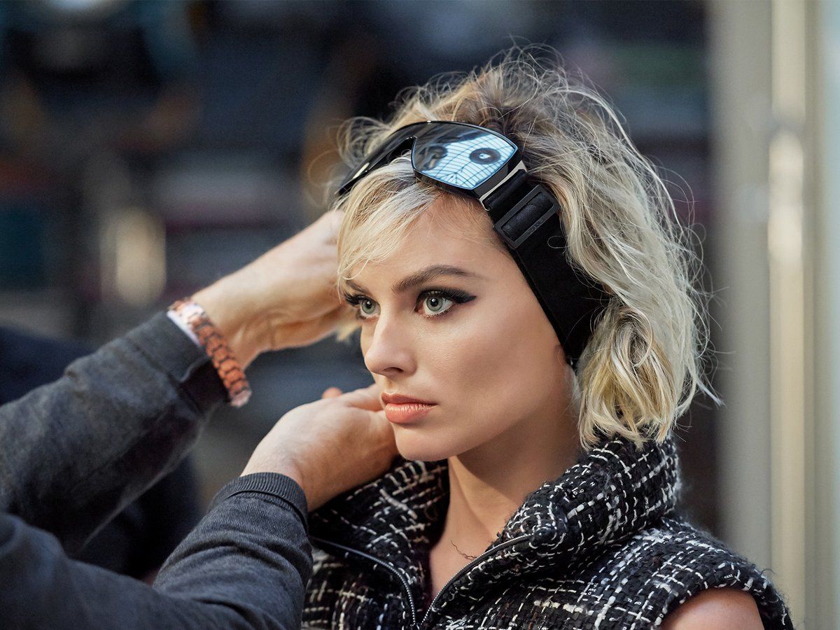 margot-robbie-fo-chanel-2018-2.jpg