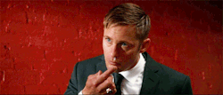 tumblr_o1xjubNngd1qaufopo6_250.gif
