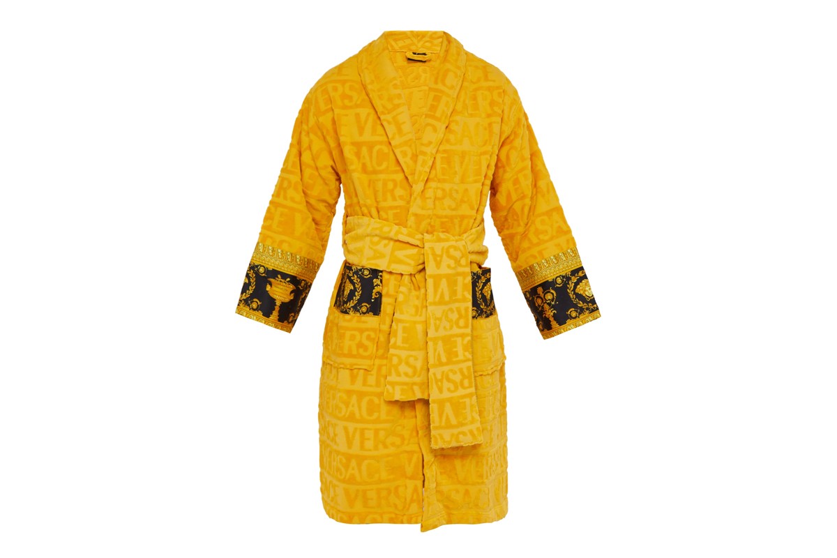 I-love-Baroque-bathrobes-by-Versace-1.jpg